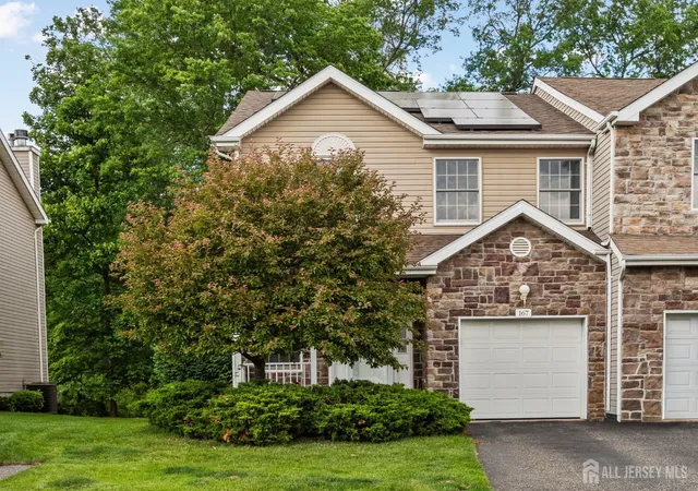 Homes for sale in Parsippany Troy Hills, NJ | 167 Raymound Blvd, Parsippany Troy Hills, NJ 07054 | MLS# 2616923R