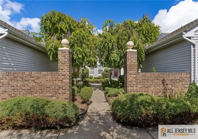 3rd image of 23 James Buchanan Dr #23H, Monroe, NJ 08831 | MLS# 2770367M