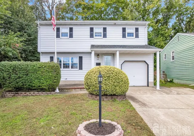 1st image of 518 Orchard Pl, South Amboy, NJ 08879 | MLS# 2611252R