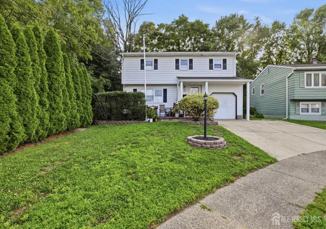 3rd image of 518 Orchard Pl, South Amboy, NJ 08879 | MLS# 2611252R