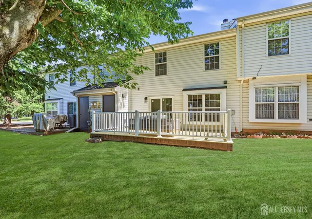 Homes for sale in Franklin Twsp, NJ | 273 Edgeware Ct, Franklin Twsp, NJ 08873 | MLS# 2617269R
