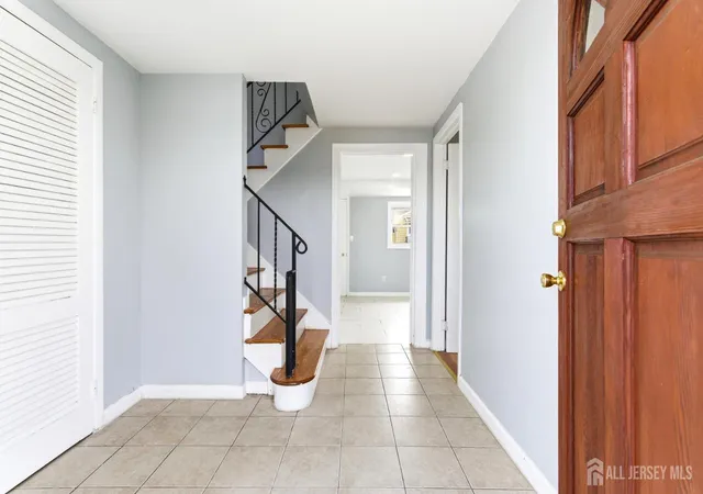 Homes for sale in Carteret, NJ | 29 Swarthmore Dr, Carteret, NJ 07008 | MLS# 2614621R
