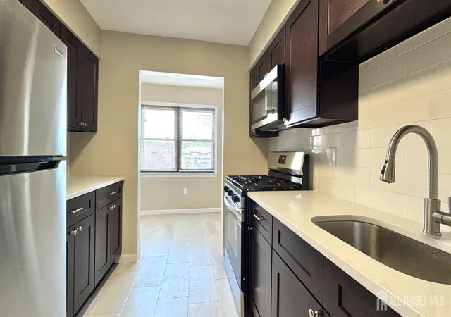 Homes for sale in Edison, NJ | 1511 Raspberry Ct, Edison, NJ 08817 | MLS# 2617781R