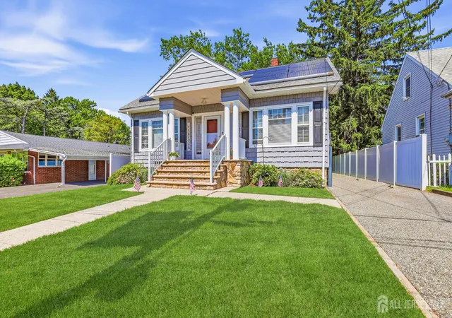 3rd image of 467 Gorham Ave, Woodbridge, NJ 07095 | MLS# 2616462R