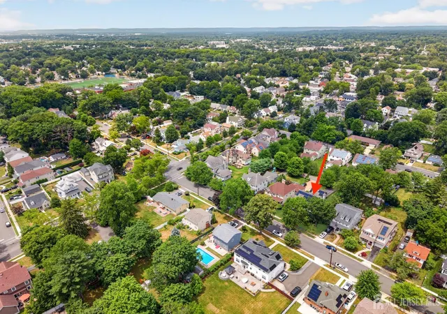 Homes for sale in Metuchen, NJ | 23 Hickory St, Metuchen, NJ 08840 | MLS# 2700227R