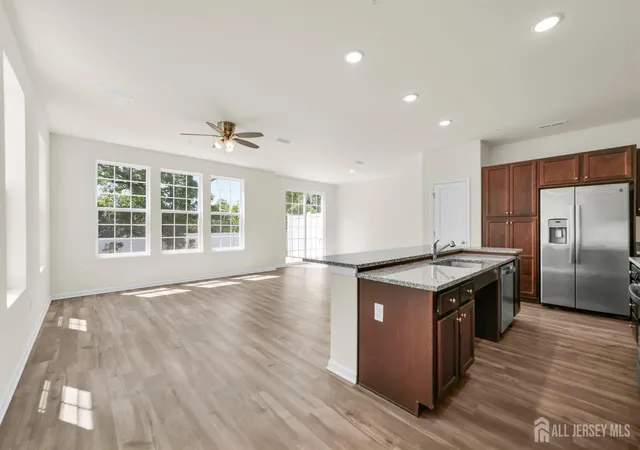 Homes for sale in Dunellen, NJ | 228 Park Ln, Dunellen, NJ 08812 | MLS# 2617720R
