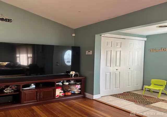 Homes for sale in Carteret, NJ | 118 Markowitz St, Carteret, NJ 07008 | MLS# 2618051R