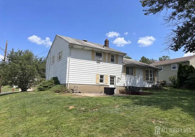 2nd image of 24 Monush St, South River, NJ 08882 | MLS# 2702884R