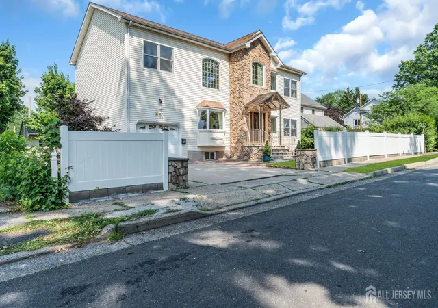 5th image of 15 Rolfe Ave, Highland Park, NJ 08904 | MLS# 2618485R