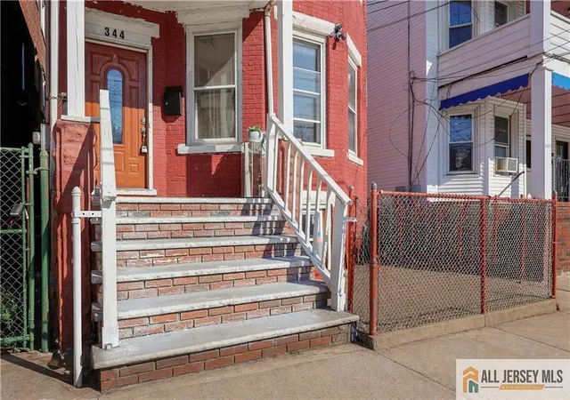 Photo 3 of Single family home for sale at 344 Market St, Perth Amboy, NJ 08861 | MLS# 2661239M | Listing updated on 2026-08-27