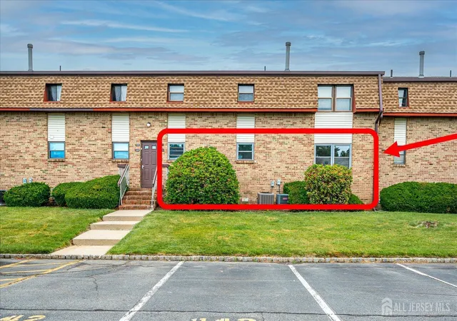 Homes for sale in North Brunswick, NJ | 1213 N Oaks Blvd N, North Brunswick, NJ 08902 | MLS# 2700226R