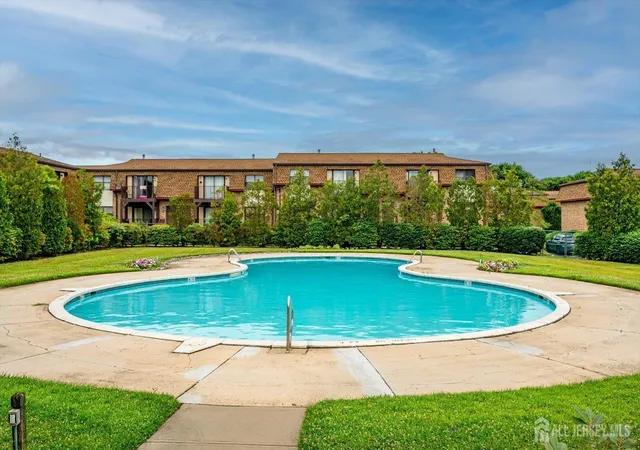 Homes for sale in North Brunswick, NJ | 1213 N Oaks Blvd N, North Brunswick, NJ 08902 | MLS# 2700226R