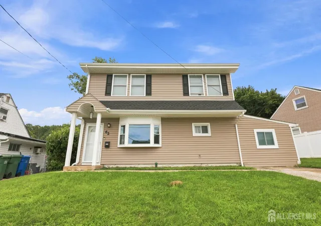 2nd image of 62 Pinetree Dr, Parlin, NJ 08859 | MLS# 2702908R