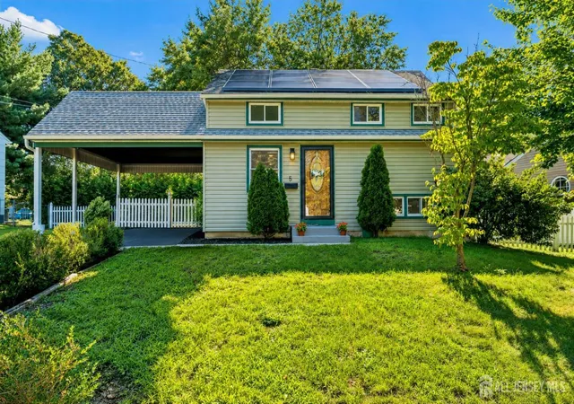 1st image of 5 Bradford Rd, East Brunswick, NJ 08816 | MLS# 2618096R