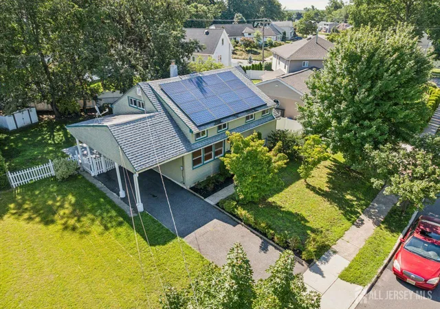 3rd image of 5 Bradford Rd, East Brunswick, NJ 08816 | MLS# 2618096R