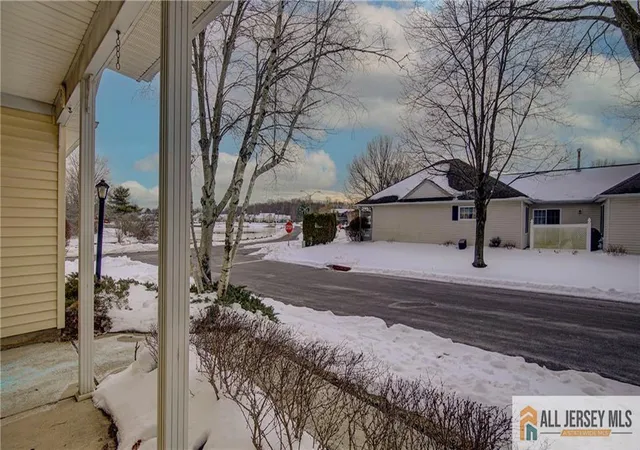 2nd image of 106 Blackbird Dr, Monroe Township, NJ 08831 | MLS# 2661237M