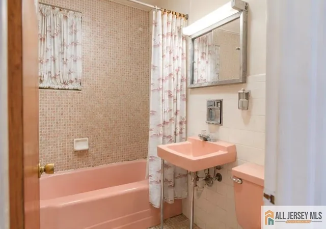 3rd image of 413 Belgrade St, Avenel, NJ 07001 | MLS# 2770135M