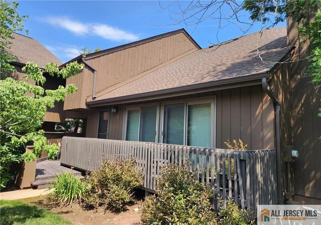 1st image of 117 Kingsberry Dr, Somerset, NJ 08873 | MLS# 2770103M
