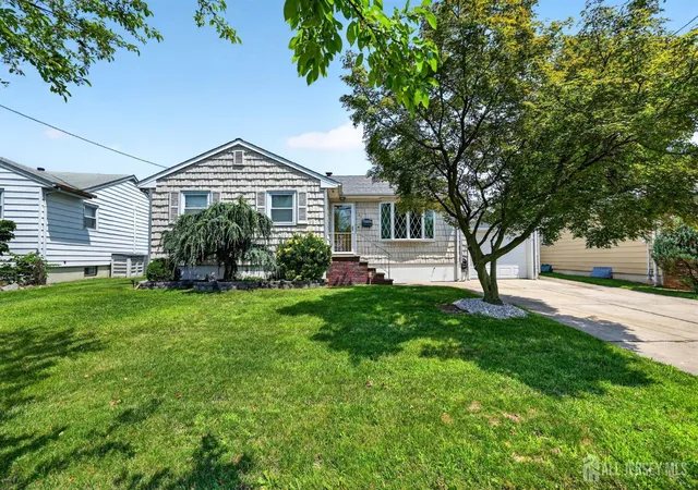 Photo 2 of Single family home for sale at 26 Charlotte St, Carteret, NJ 07008 | MLS# 2701563R | Listing updated on 2026-08-17