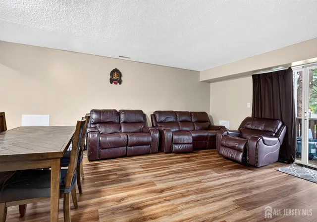 Photo 4 of Condo for sale at 619 Aspen Dr, Plainsboro, NJ 08536 | MLS# 2618001R | Listing updated on 2026-08-20