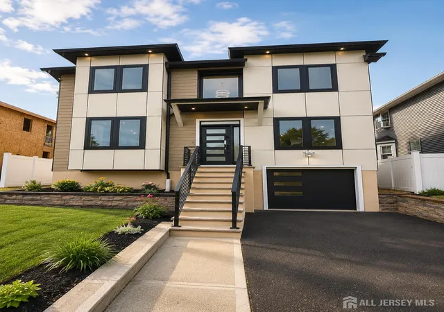 Photo 1 of Single family home for sale at 10 Charles St, Edison, NJ 08820 | MLS# 2618352R | Listing updated on 2026-07-20