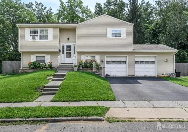 1st image of 72 Lawrence Dr, Hackettstown, NJ 07840 | MLS# 2702904R