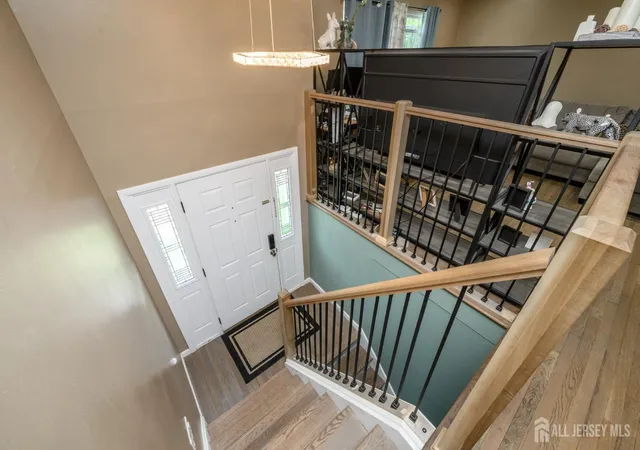 4th image of 72 Lawrence Dr, Hackettstown, NJ 07840 | MLS# 2702904R