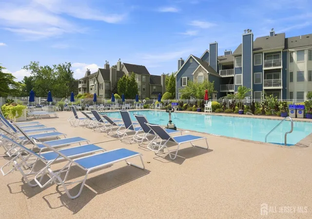10th image of 152 Longfield Ct, East Brunswick, NJ 08816 | MLS# 2702209R