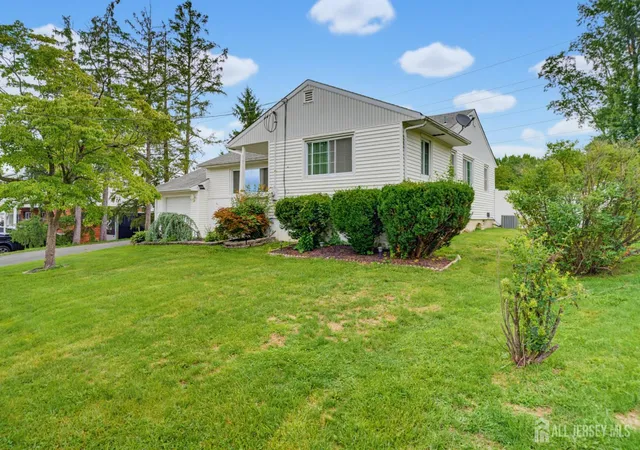 48th image of 125 Higgins Rd, Matawan, NJ 07747 | MLS# 2701898R