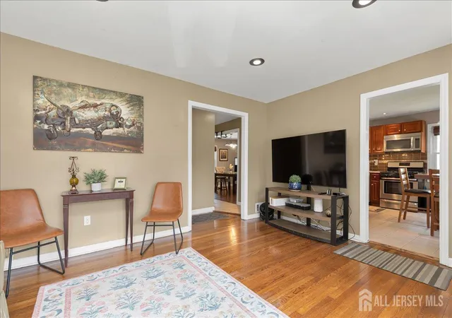 5th image of 520 Huntington Ave, Plainfield, NJ 07060 | MLS# 2701372R