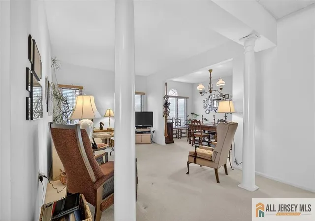 5th image of 12 Wellington Pl, Monroe Township, NJ 08831 | MLS# 2661090M