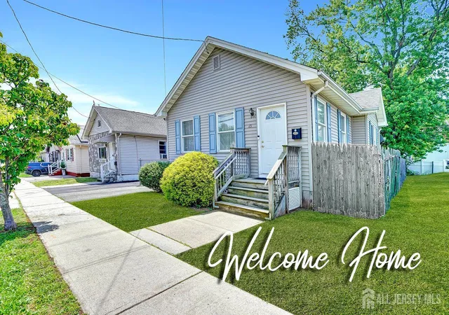 Photo 1 of Single family home for sale at 85 Avenel St, Avenel, NJ 07001 | MLS# 2515916R | Listing updated on 2025-10-28