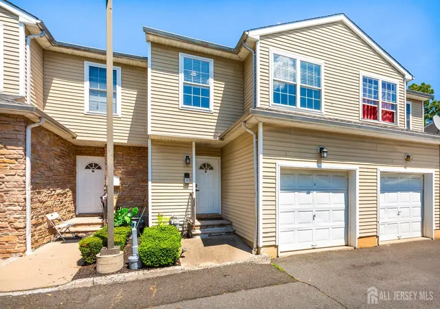 2nd image of 61 Lawrence St, New Brunswick, NJ 08901 | MLS# 2703009R