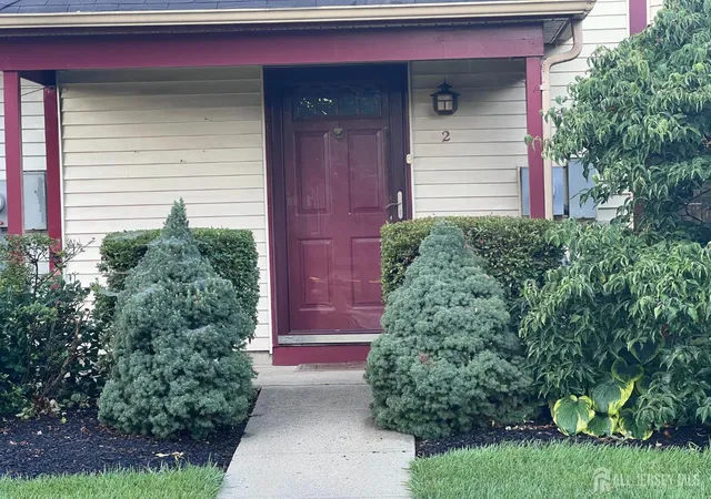 Condo for sale at 2 Chadwick Ct, Robbinsville, NJ 08691 | MLS# 2701938R