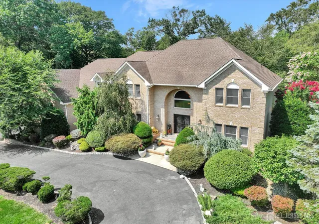 Homes for sale in North Brunswick, NJ | 3 Greenwich Ct, North Brunswick, NJ 08902 | MLS# 2613871R
