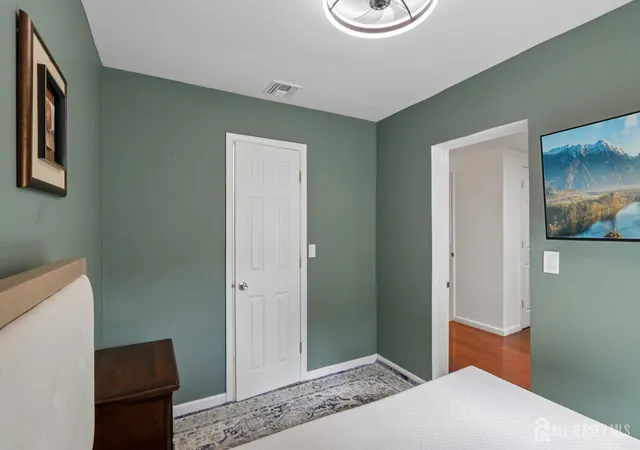 75th image of 15 Douglas Ave, Hamilton, NJ 08619 | MLS# 2702815R