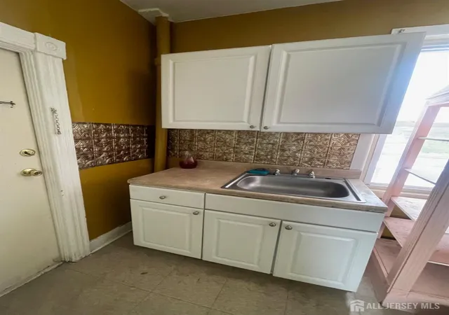 Homes for sale in Perth Amboy, NJ | 385 Washington St, Perth Amboy, NJ 08861 | MLS# 2614926R