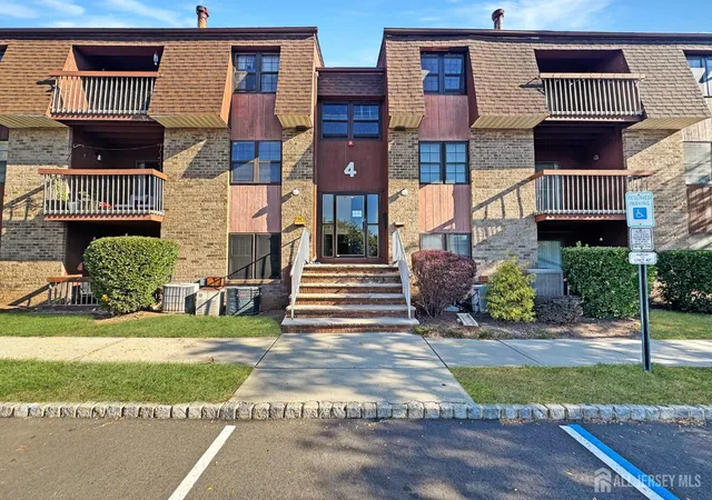 Photo 2 of Condo for sale at 39 Powderhorn Ct, Woodbridge, NJ 07095 | MLS# 2606679R | Listing updated on 2026-01-03