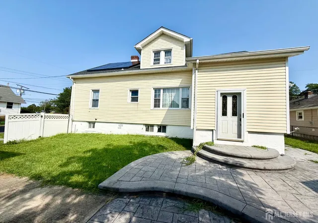 4th image of 73 Laurence Pkwy, South Amboy, NJ 08879 | MLS# 2615993R