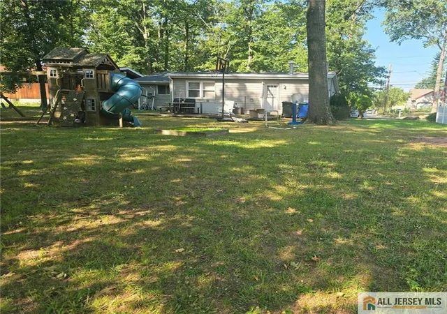4th image of 30 Caswell Ave, Fords, NJ 08863 | MLS# 2770237M