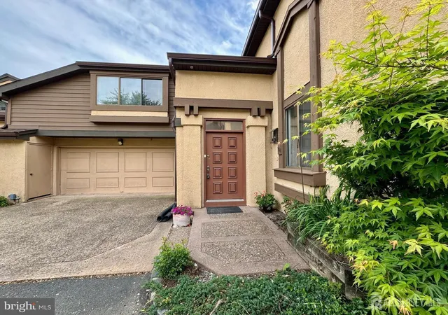 2nd image of 104 Sayre Dr, Princeton, NJ 08540 | MLS# 2617258R