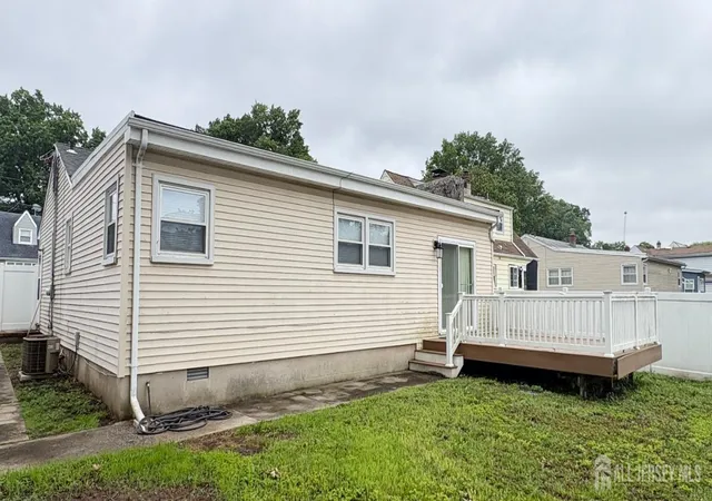 17th image of 61 Rose St, Edison, NJ 08817 | MLS# 2700527R