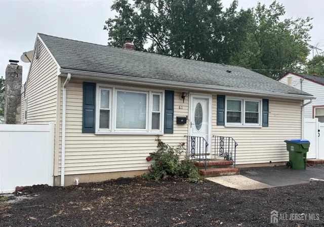 Homes for sale in Edison, NJ | 61 Rose St, Edison, NJ 08817 | MLS# 2700527R