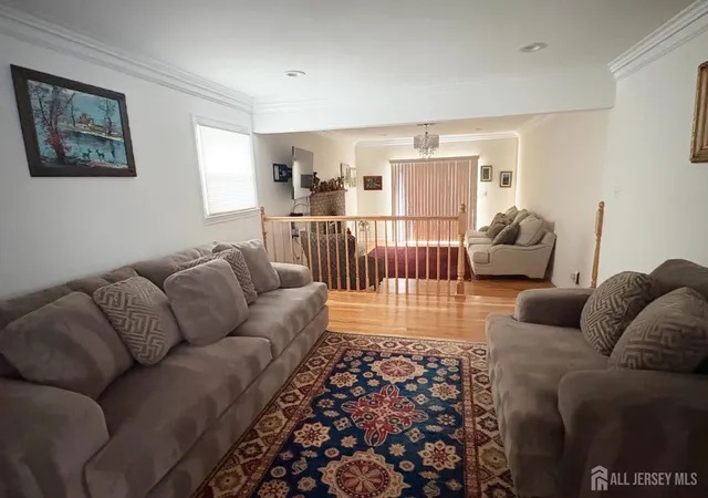 Photo 3 of Single family home for sale at 61 Rose St, Edison, NJ 08817 | MLS# 2700527R | Listing updated on 2026-09-25