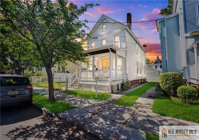 2nd image of 216 Handy St, New Brunswick, NJ 08901 | MLS# 2770379M