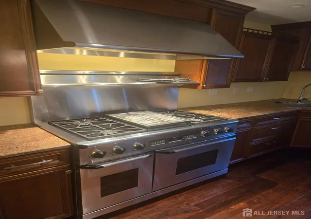2nd image of 14 Larch St, Carteret, NJ 07008 | MLS# 2702752R
