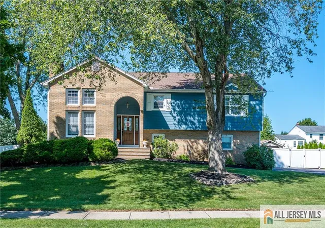 1st image of 2 Jay Ct, South Brunswick, NJ 08824 | MLS# 2770369M