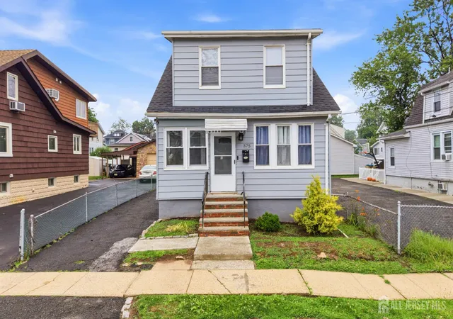 Homes for sale in Union Twp, NJ | 375 Miller St, Union Twp, NJ 07088 | MLS# 2617986R