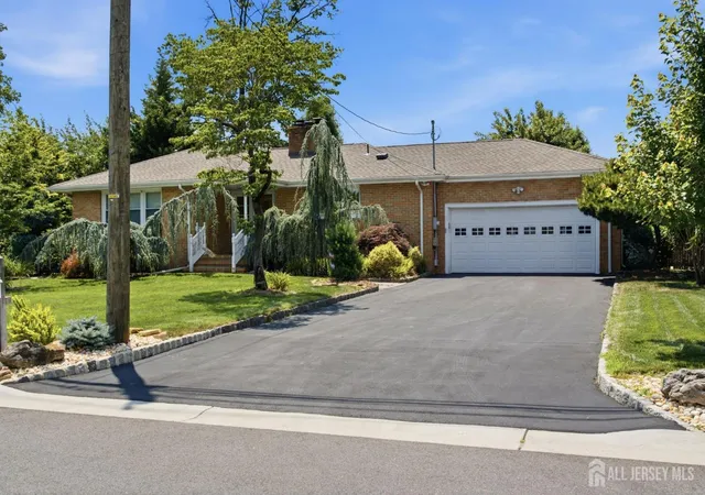 Homes for sale in North Brunswick, NJ | 1520 Evelyn Ave, North Brunswick, NJ 08902 | MLS# 2618388R