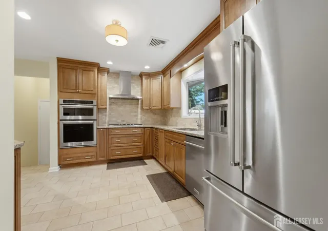 Homes for sale in North Brunswick, NJ | 1520 Evelyn Ave, North Brunswick, NJ 08902 | MLS# 2618388R